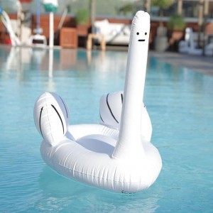 英國 Ridiculous Inflatable Swan-Thing 中指鵝浮床13
