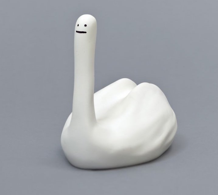 英國 Ridiculous Inflatable Swan-Thing 中指鵝浮床2