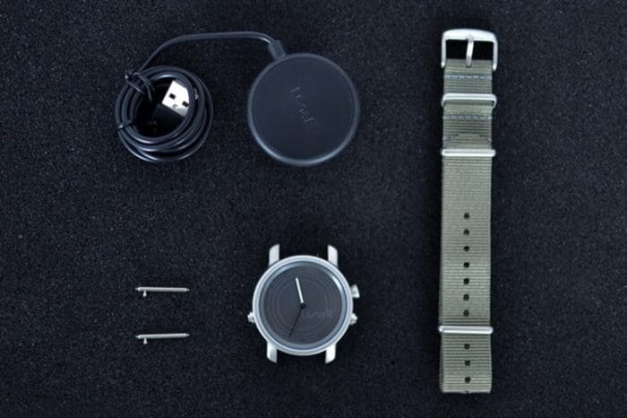 Lunar 首款 太陽能充電 智能手錶6